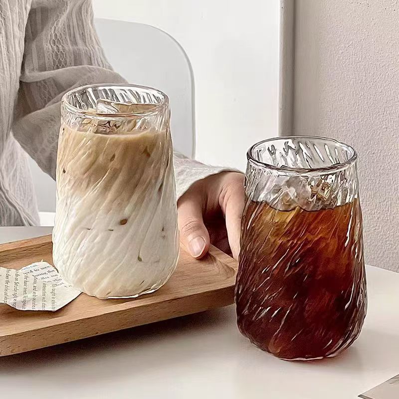 Il existe de nombreux types de produits en verre en Chine