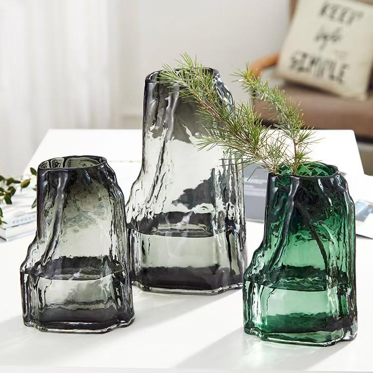 Vase en vitrail en verre de rocaille artificielle de style chinois