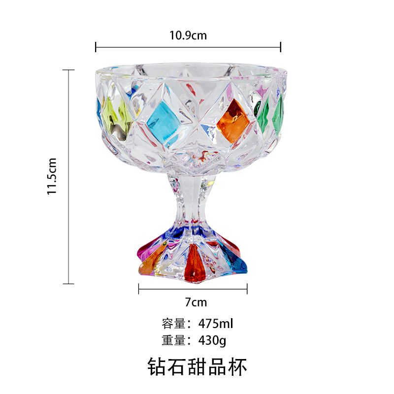 Tasse en verre de crème glacée de crème glacée de haut pied créative