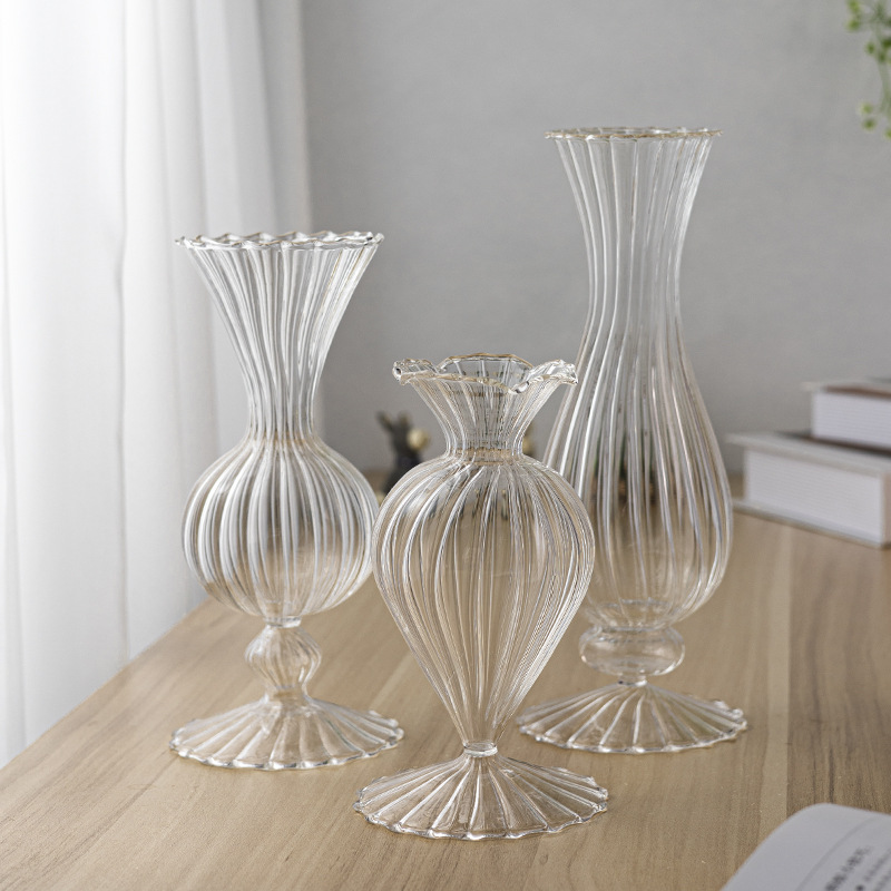Vase en verre à rayures verticales créatif européen