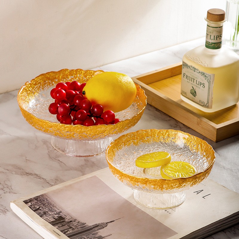 Assiette de fruits en verre haute dorée