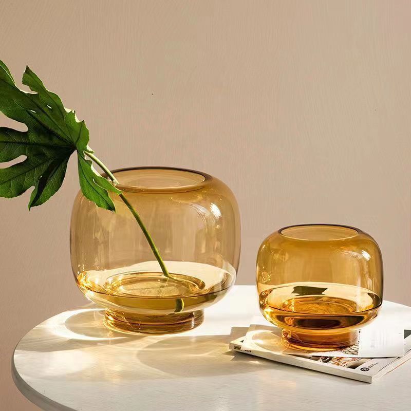 Vase rond digne d'Instagram avec un gros ventre