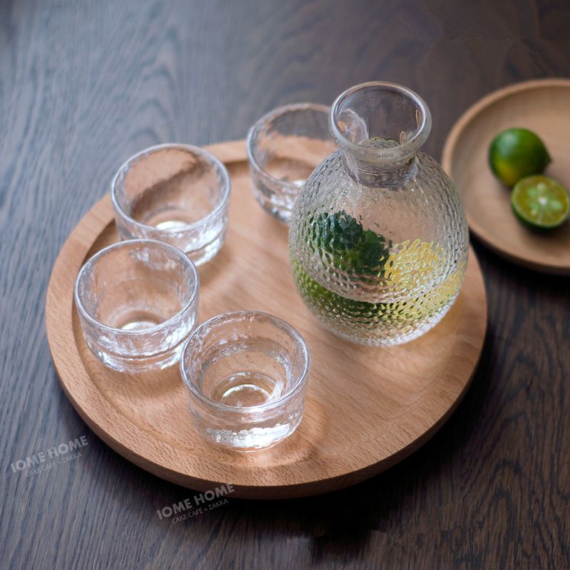 Ensemble de bouteilles de saké en verre à motif marteau japonais