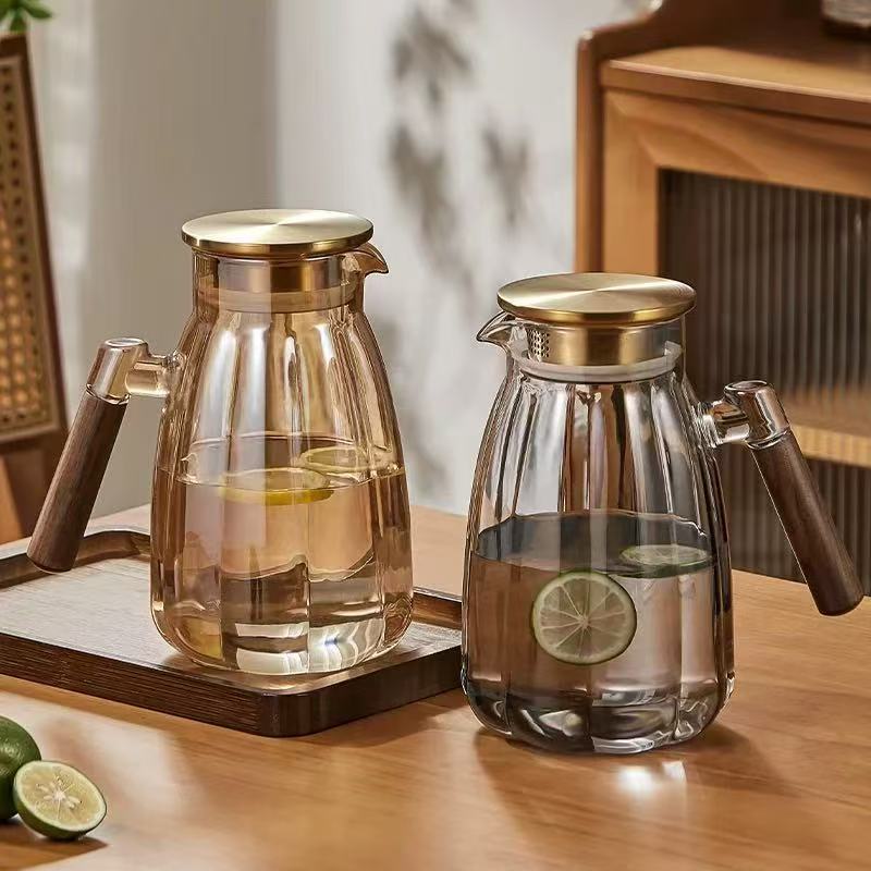 Pichet à eau citrouille avec poignée en noyer