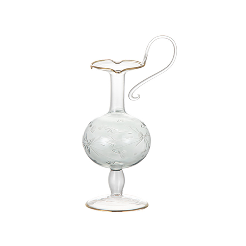 Vase en verre créatif sculpté par le vent